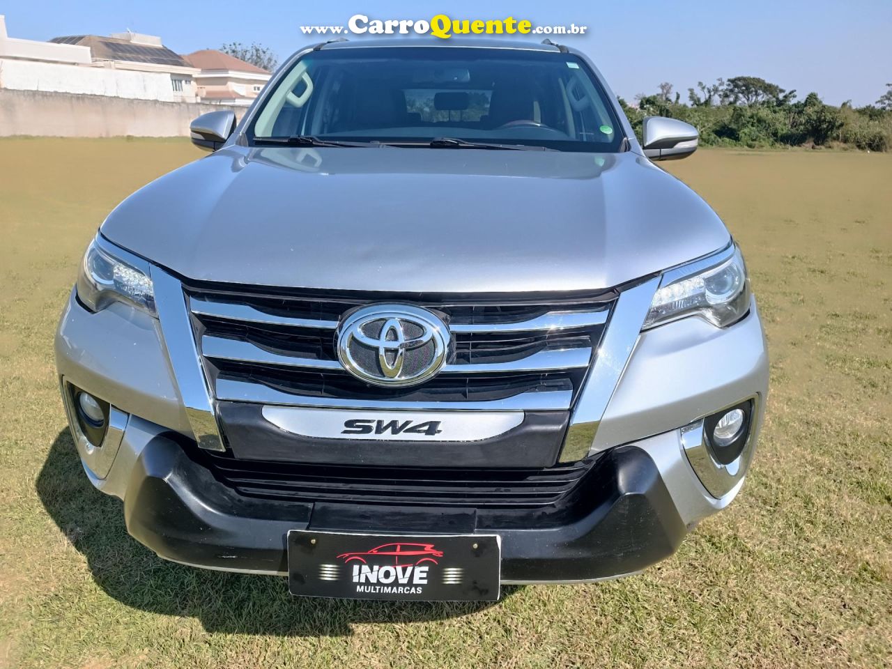 TOYOTA   HILUX SW4 SRX 4X4 2.8 TDI 16V DIES. AUT.   PRATA 2017 2.8 DIESEL - Loja