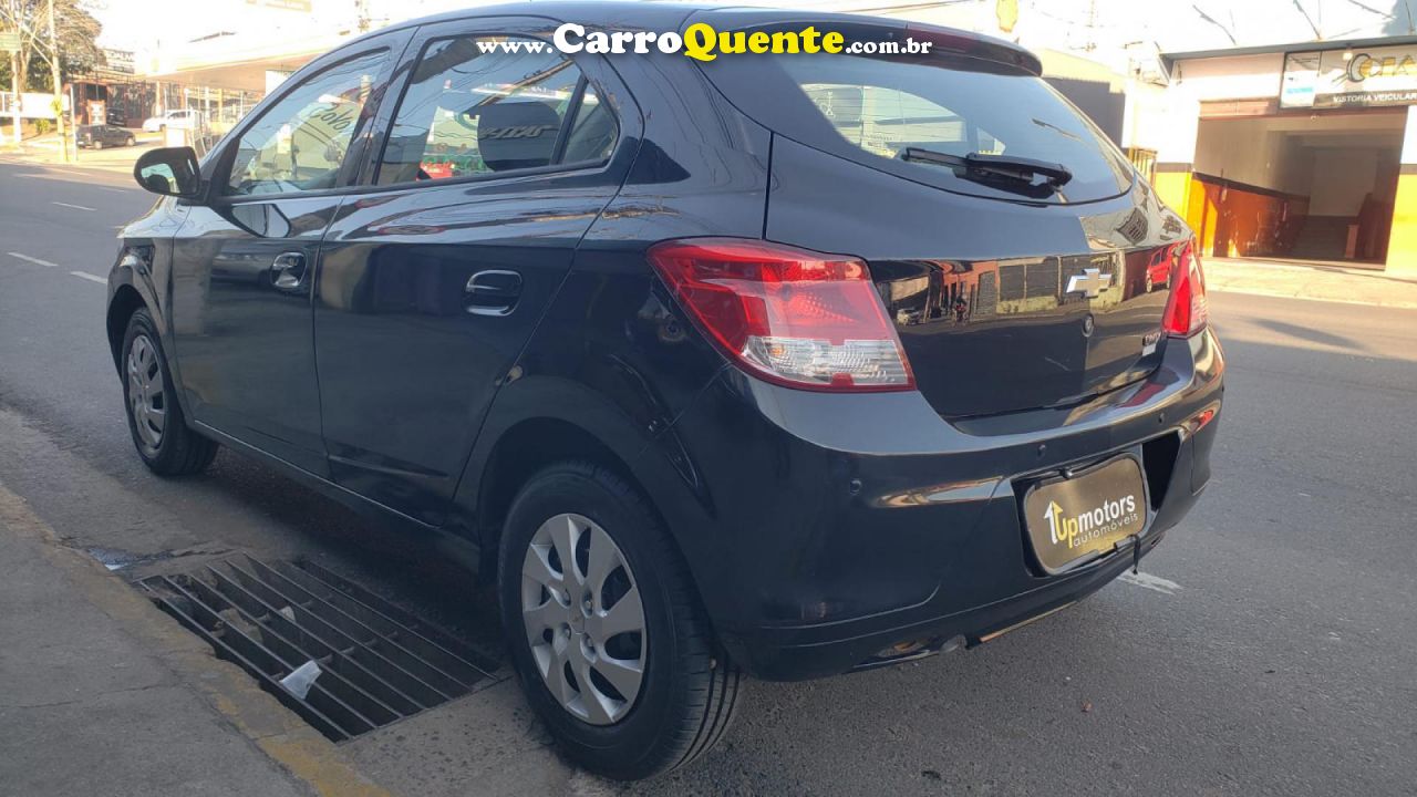 CHEVROLET   ONIX HATCH LT 1.0 8V FLEXPOWER 5P MEC.   PRETO 2015 1.0 FLEX - Loja