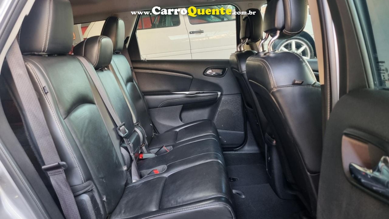 DODGE   JOURNEY SXT 3.6 V6 AUT.   CINZA 2015 3.6 GASOLINA - Loja