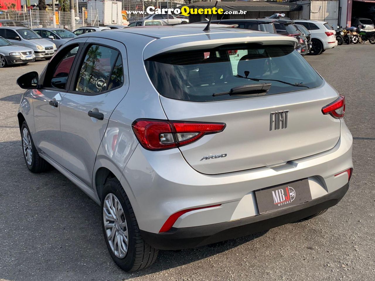 FIAT   ARGO 1.0 6V FLEX.   PRATA 2023 1.0 FLEX - Loja