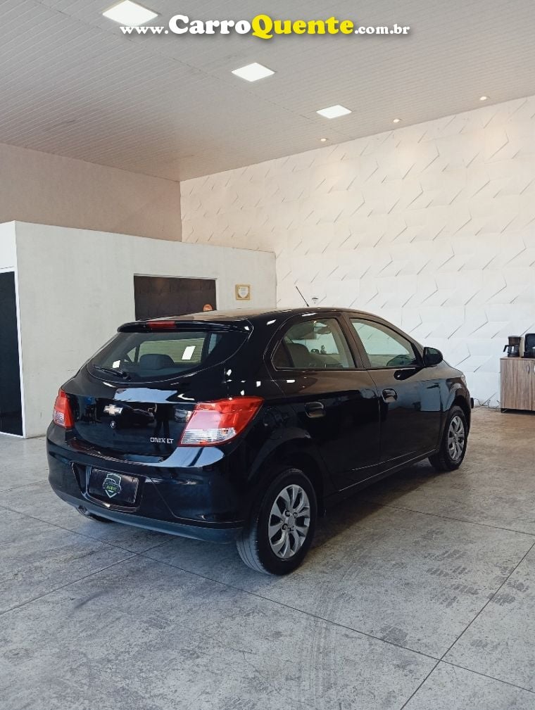 Chevrolet ONIX 1.0 MPFI LT 8V FLEX 4P MANUAL - Loja