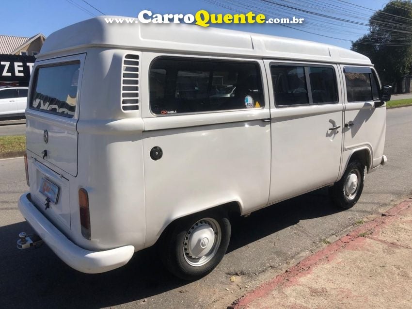 Volkswagen KOMBI 1.4 MI STD ESCOLAR 8V FLEX 3P MANUAL - Loja