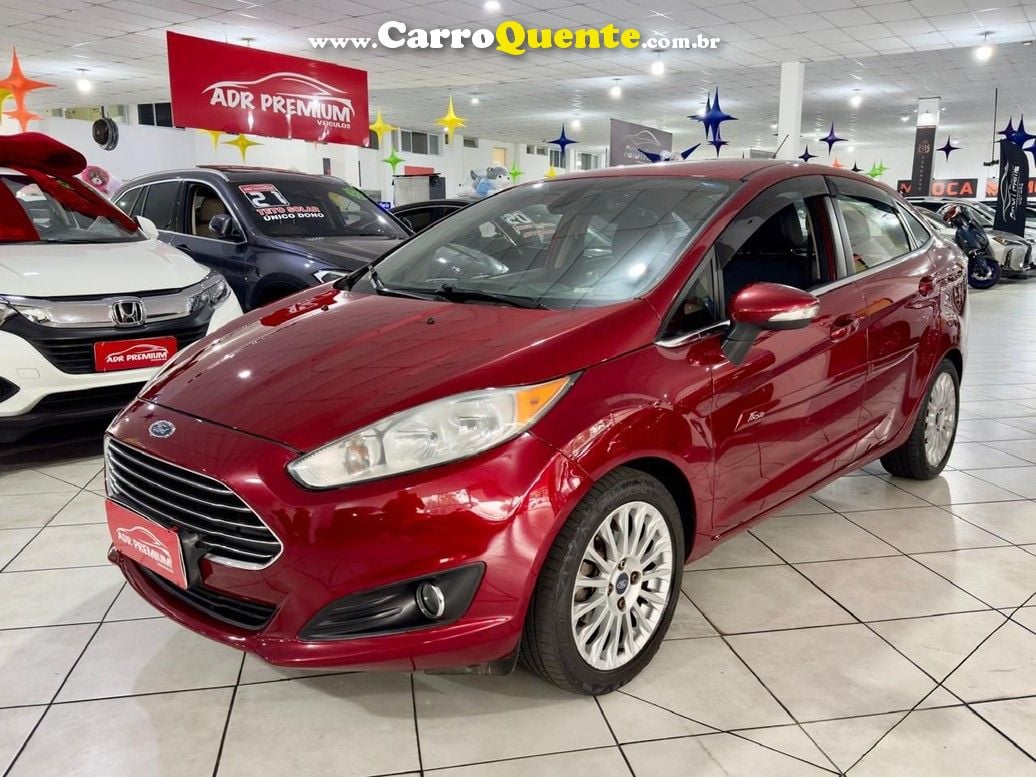 FORD FIESTA 1.6 TITANIUM SEDAN 16V - Loja