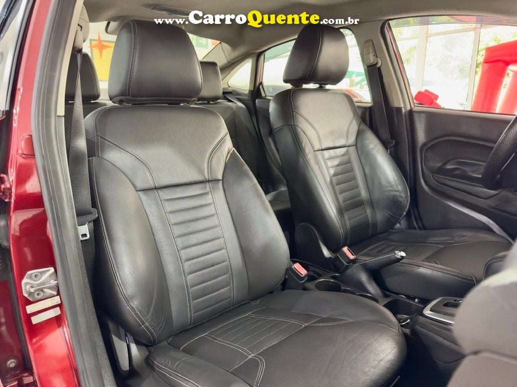 FORD FIESTA 1.6 TITANIUM SEDAN 16V - Loja