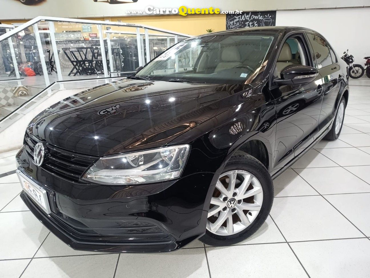 VOLKSWAGEN JETTA 2.0 TRENDLINE - Loja