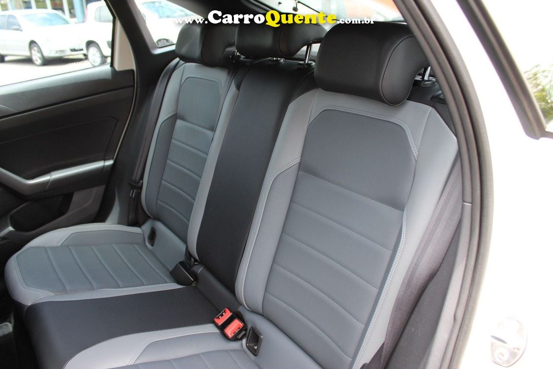 VOLKSWAGEN NIVUS 1.0 200 TSI HIGHLINE - Loja