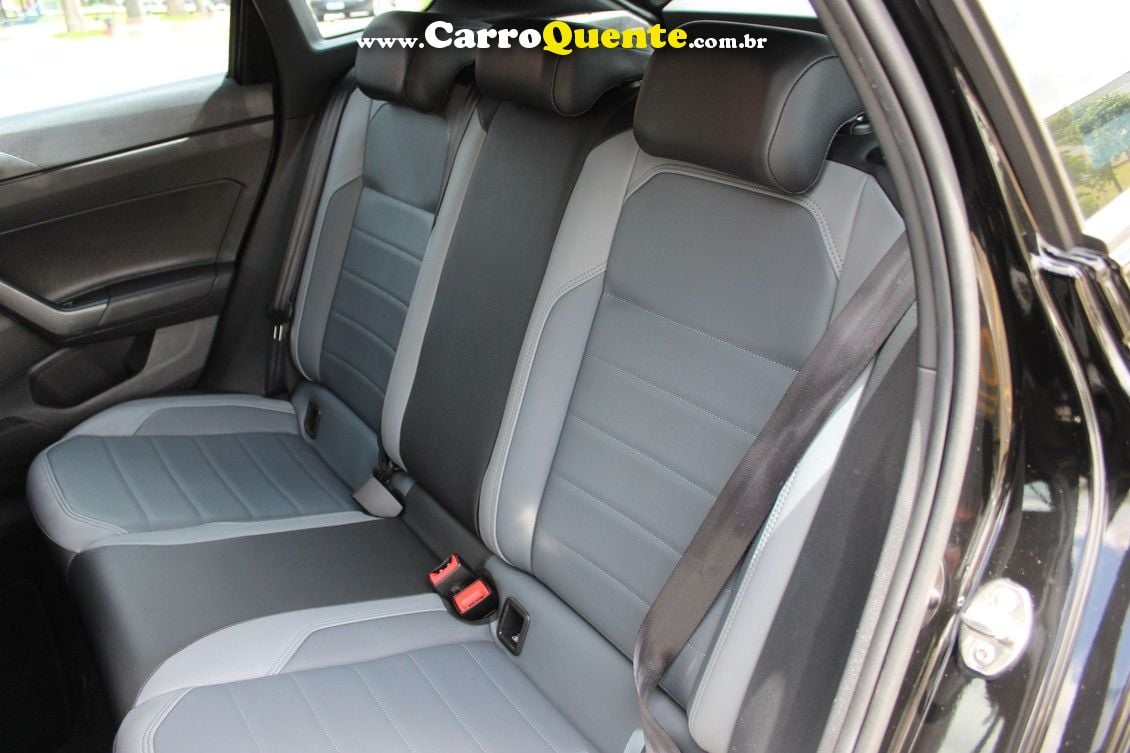 VOLKSWAGEN NIVUS 1.0 200 TSI HIGHLINE - Loja