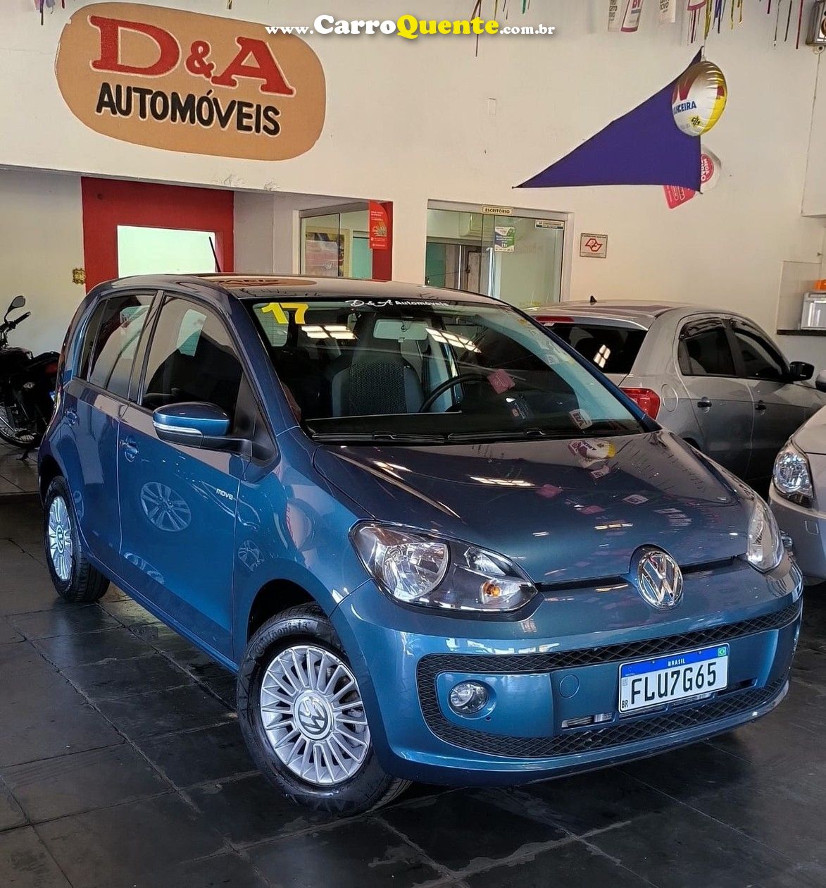 VOLKSWAGEN UP 1.0 TSI MOVE UP 12V 2017 - Loja