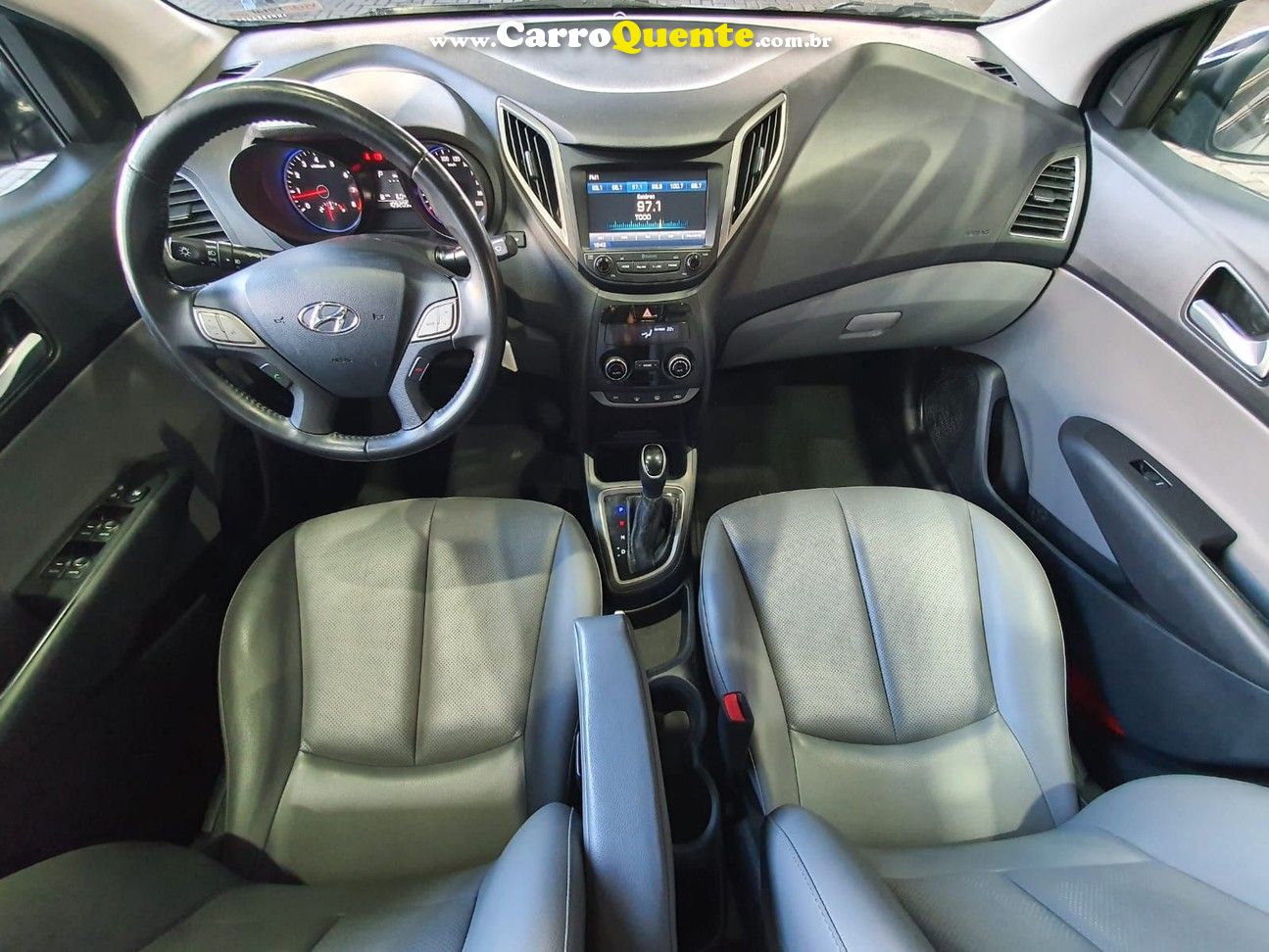 HYUNDAI HB20S 1.6 PREMIUM 16V - Loja