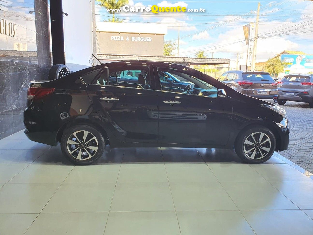 HYUNDAI HB20S 1.6 PREMIUM 16V - Loja