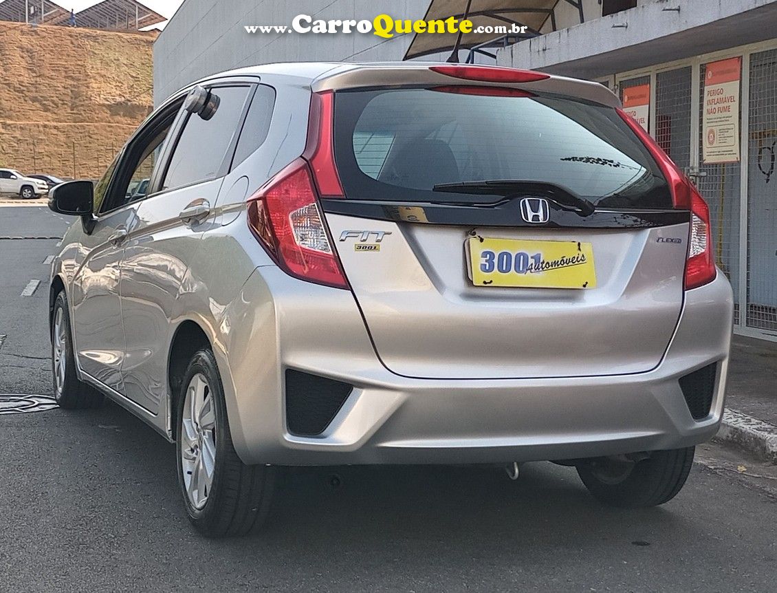 HONDA FIT 1.5 LX 16V - Loja