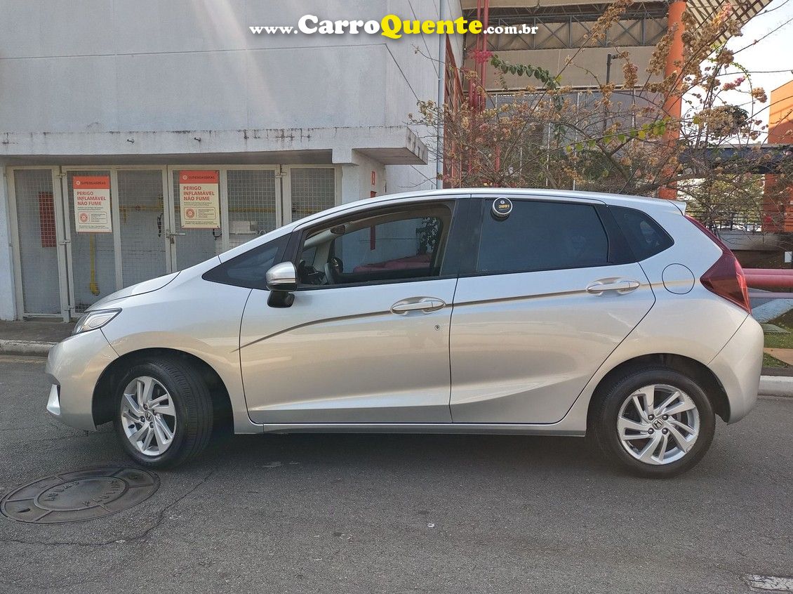 HONDA FIT 1.5 LX 16V - Loja