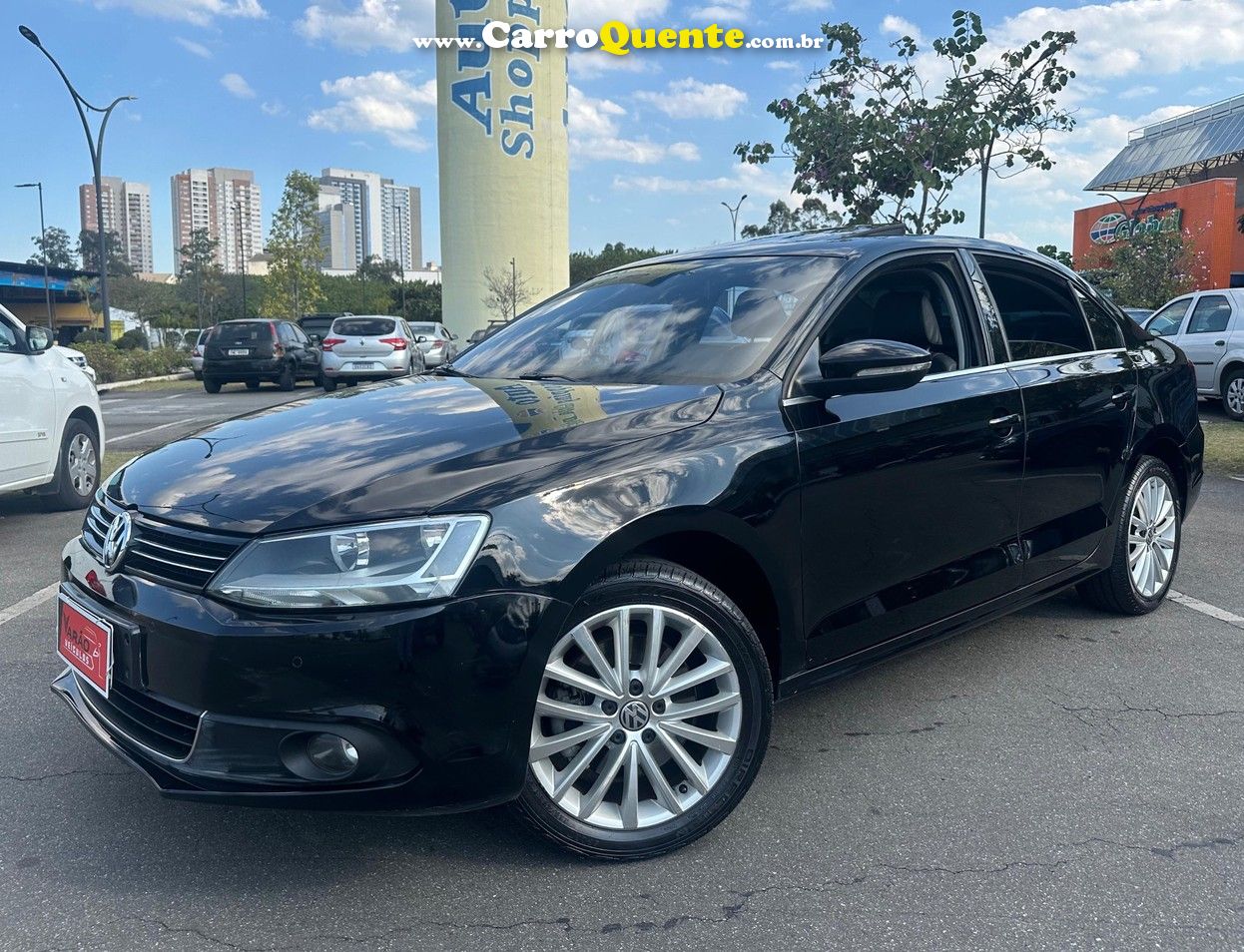 VOLKSWAGEN JETTA 2.0 TSI HIGHLINE 211CV - Loja