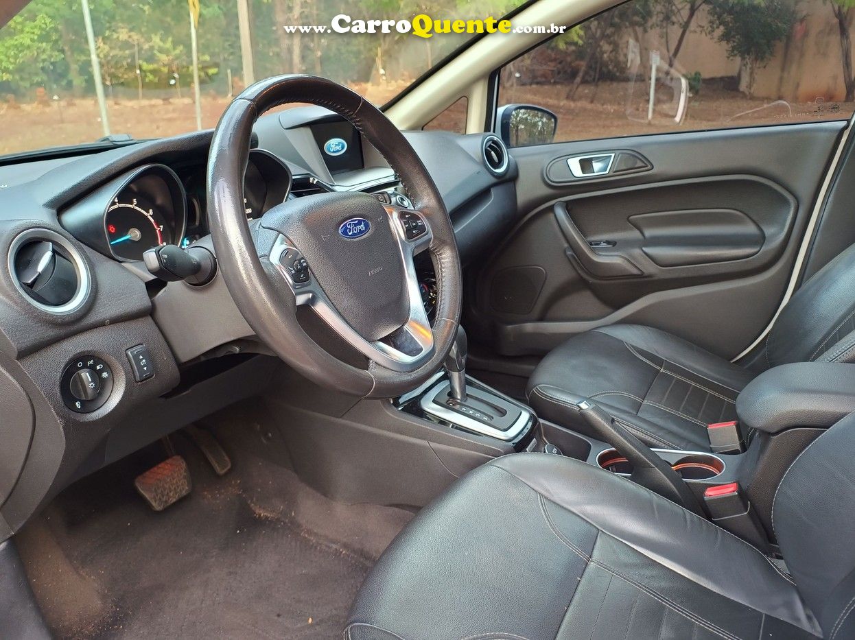 FORD FIESTA 1.6 TITANIUM PLUS SEDAN 16V - Loja