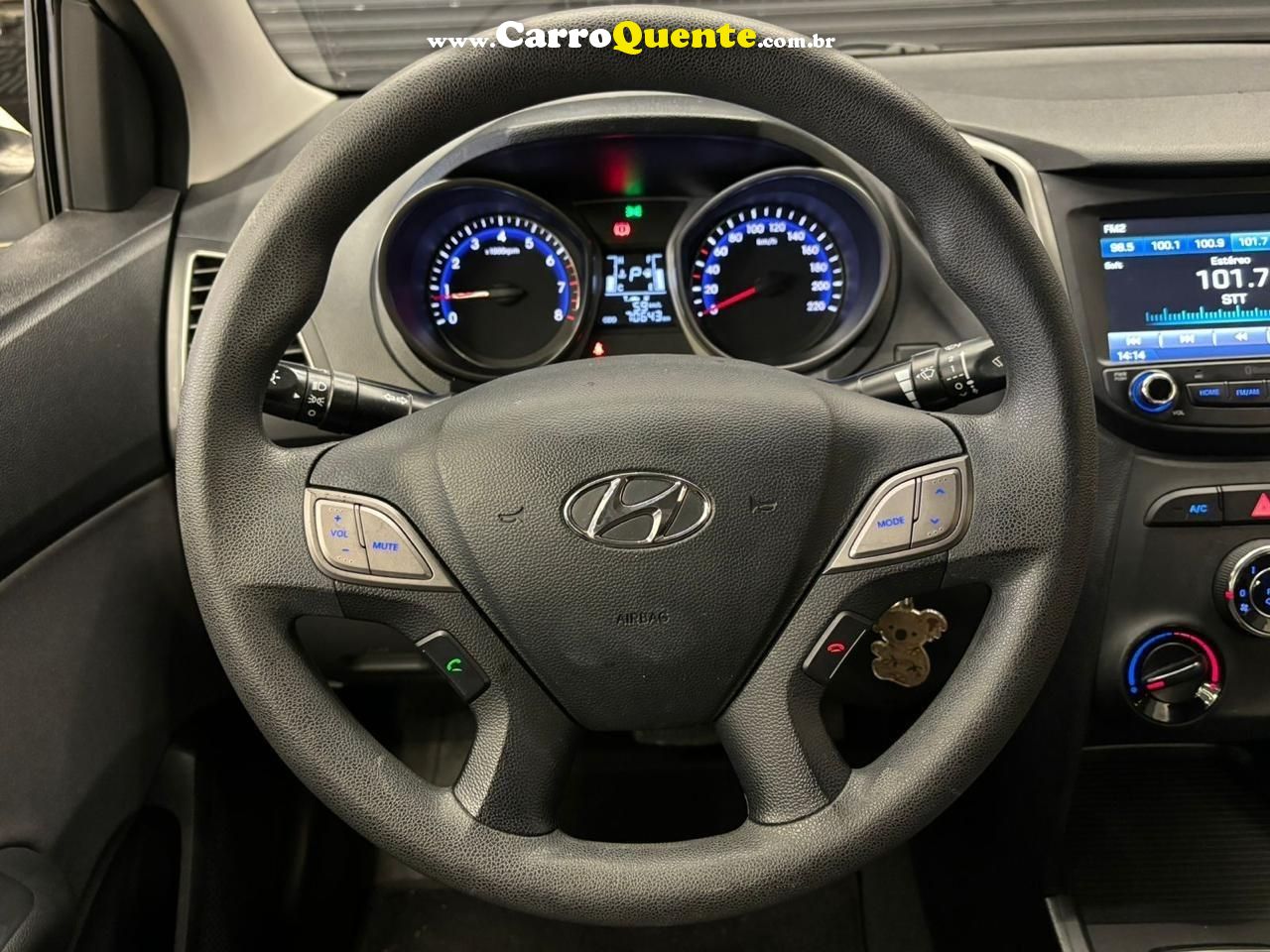 HYUNDAI HB20S 1.6 COMFORT PLUS 16V - Loja