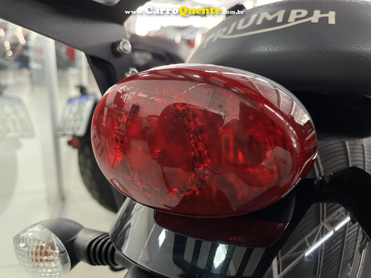 TRIUMPH   STREET  TWIN 900CC   VERMELHO 2020 900CC GASOLINA - Loja