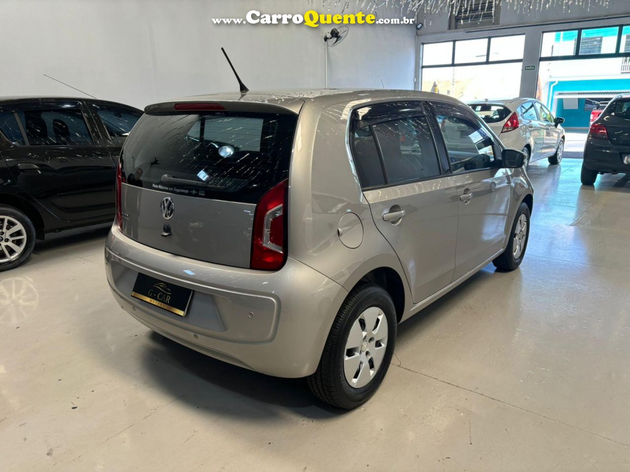 VOLKSWAGEN   UP! MOVE 1.0 TOTAL FLEX 12V 5P   PRATA 2016 1.0 FLEX - Loja