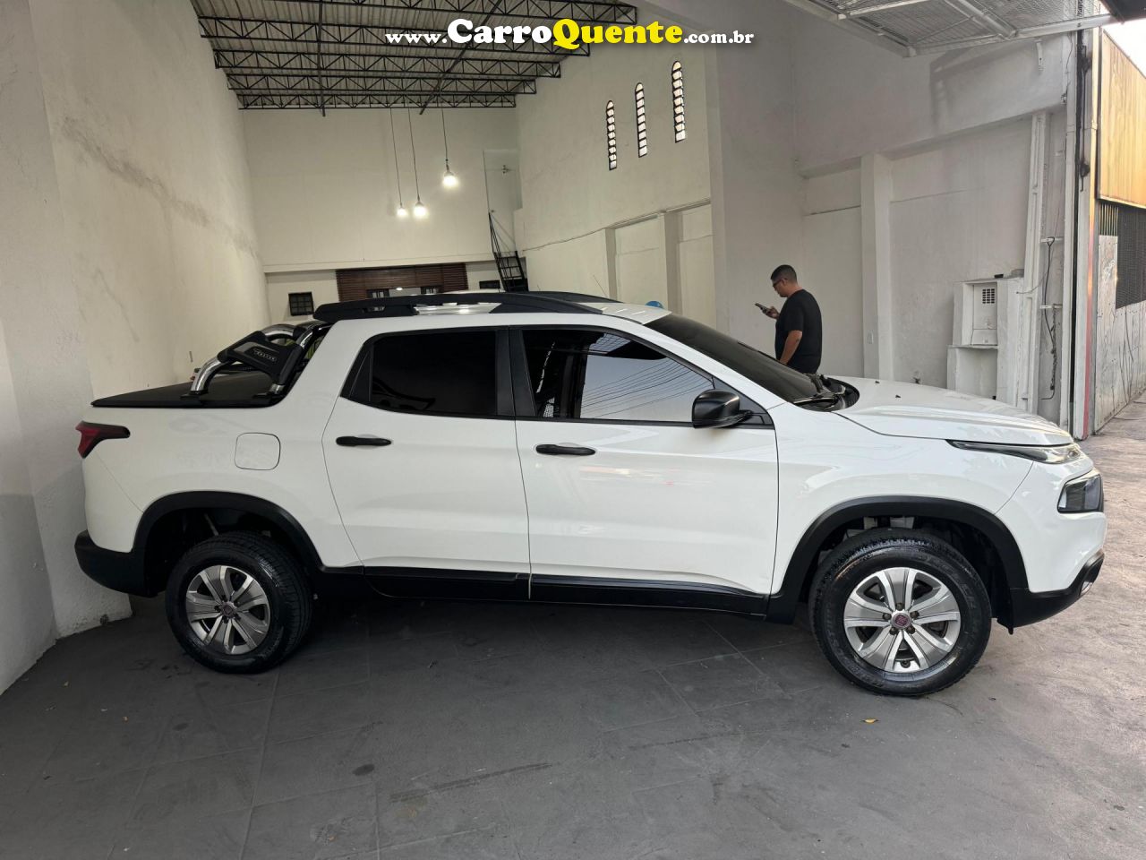 FIAT   TORO FREEDOM 1.8 16V FLEX AUT.   BRANCO 2017 1.8 FLEX - Loja