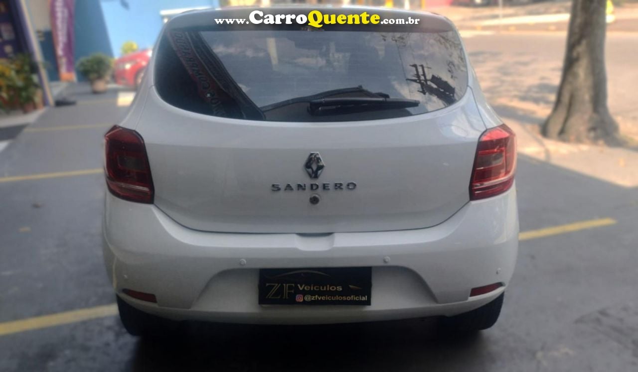 RENAULT   SANDERO AUTHENTIQUE FLEX 1.0 12V 5P   BRANCO 2018 1.0 FLEX - Loja