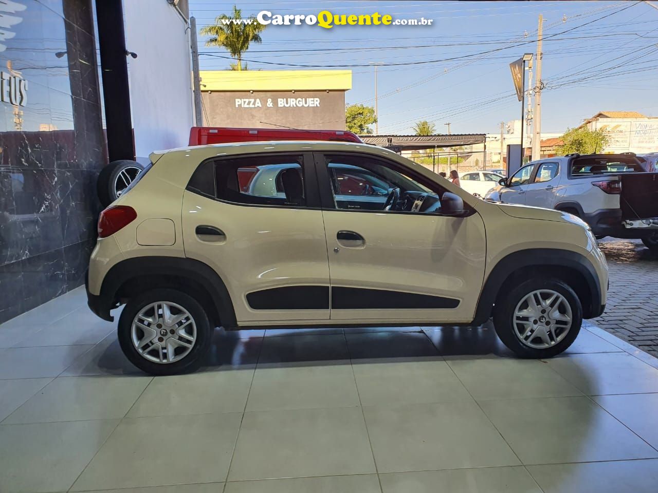 RENAULT KWID 1.0 12V SCE ZEN - Loja