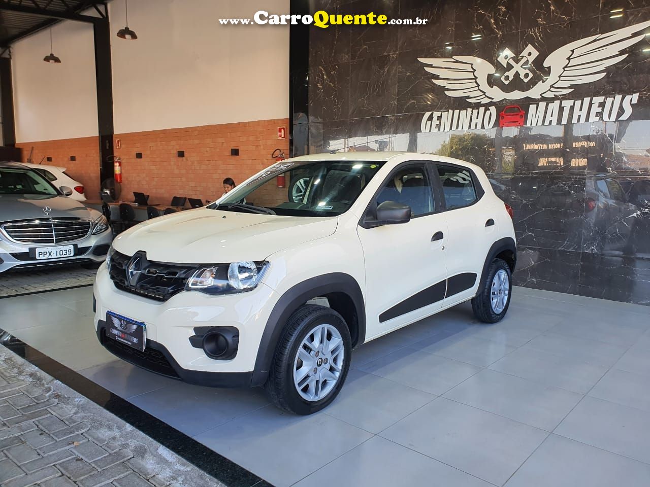 RENAULT KWID 1.0 12V SCE ZEN - Loja