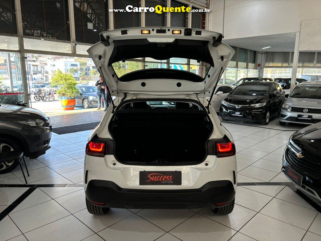 CITROEN C4 CACTUS 1.6 VTI 120 FEEL PACK EAT6 - Loja