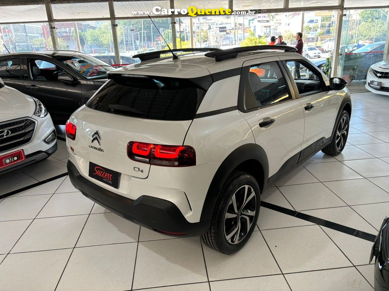 CITROEN C4 CACTUS 1.6 VTI 120 FEEL PACK EAT6 - Loja