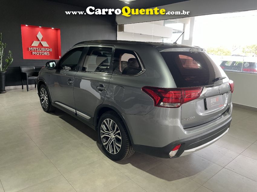 Mitsubishi OUTLANDER 3.0 GT 4X4 V6 24V GASOLINA 4P AUTOMÁTICO - Loja