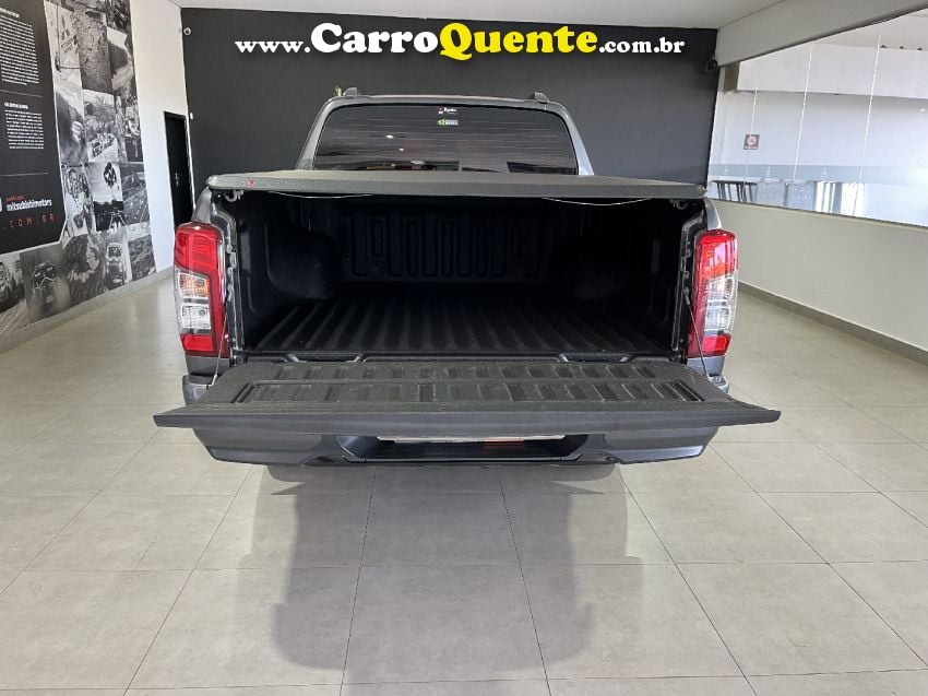 Mitsubishi L200 TRITON 2.4 16V TURBO DIESEL SPORT HPE CD 4P 4X4 AUTOMÁTICO - Loja