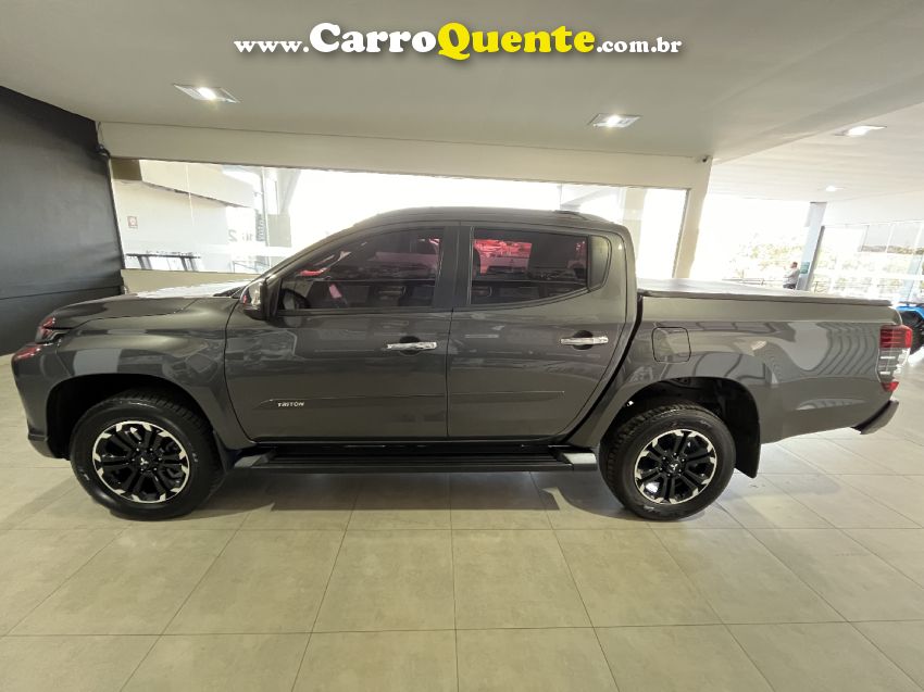 Mitsubishi L200 TRITON 2.4 16V TURBO DIESEL SPORT HPE CD 4P 4X4 AUTOMÁTICO - Loja