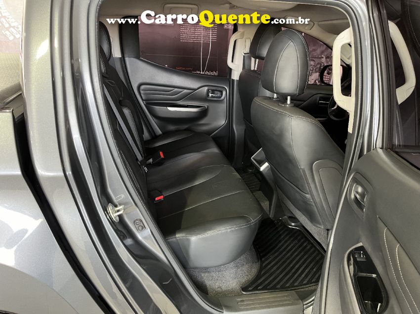 Mitsubishi L200 TRITON 2.4 16V TURBO DIESEL SPORT HPE CD 4P 4X4 AUTOMÁTICO - Loja