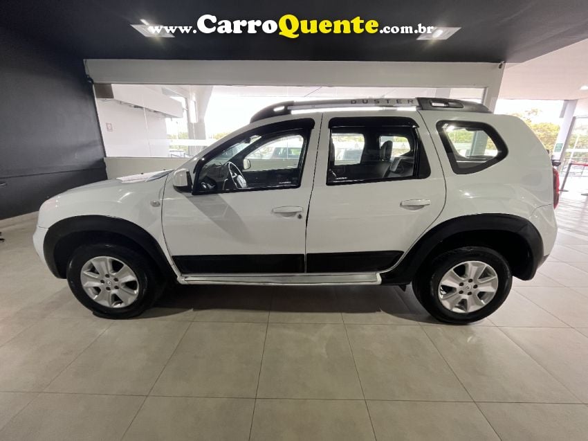 Renault DUSTER 2.0 DYNAMIQUE 4X2 16V FLEX 4P AUTOMÁTICO - Loja