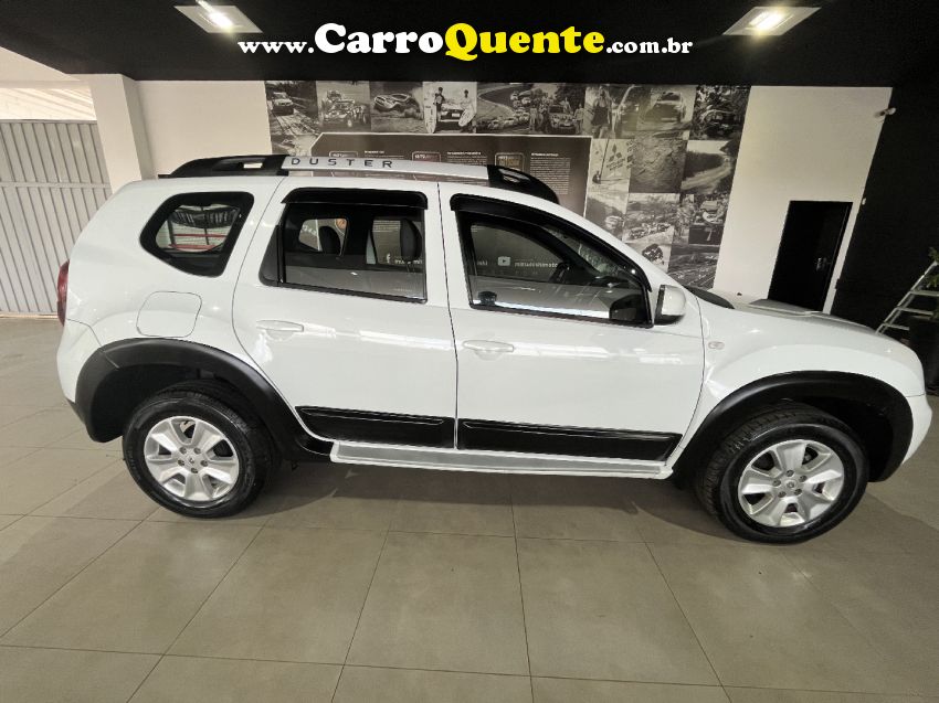 Renault DUSTER 2.0 DYNAMIQUE 4X2 16V FLEX 4P AUTOMÁTICO - Loja