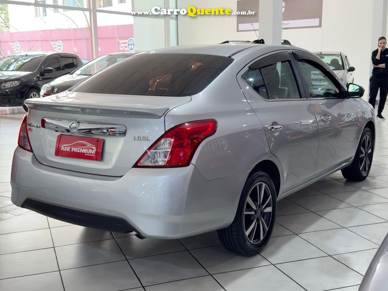 NISSAN VERSA 1.6 16V FLEXSTART SL - Loja