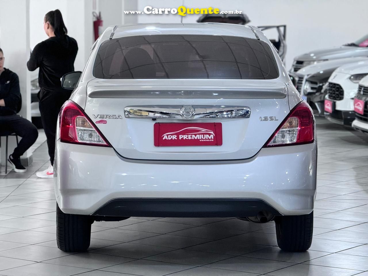 NISSAN VERSA 1.6 16V FLEXSTART SL - Loja