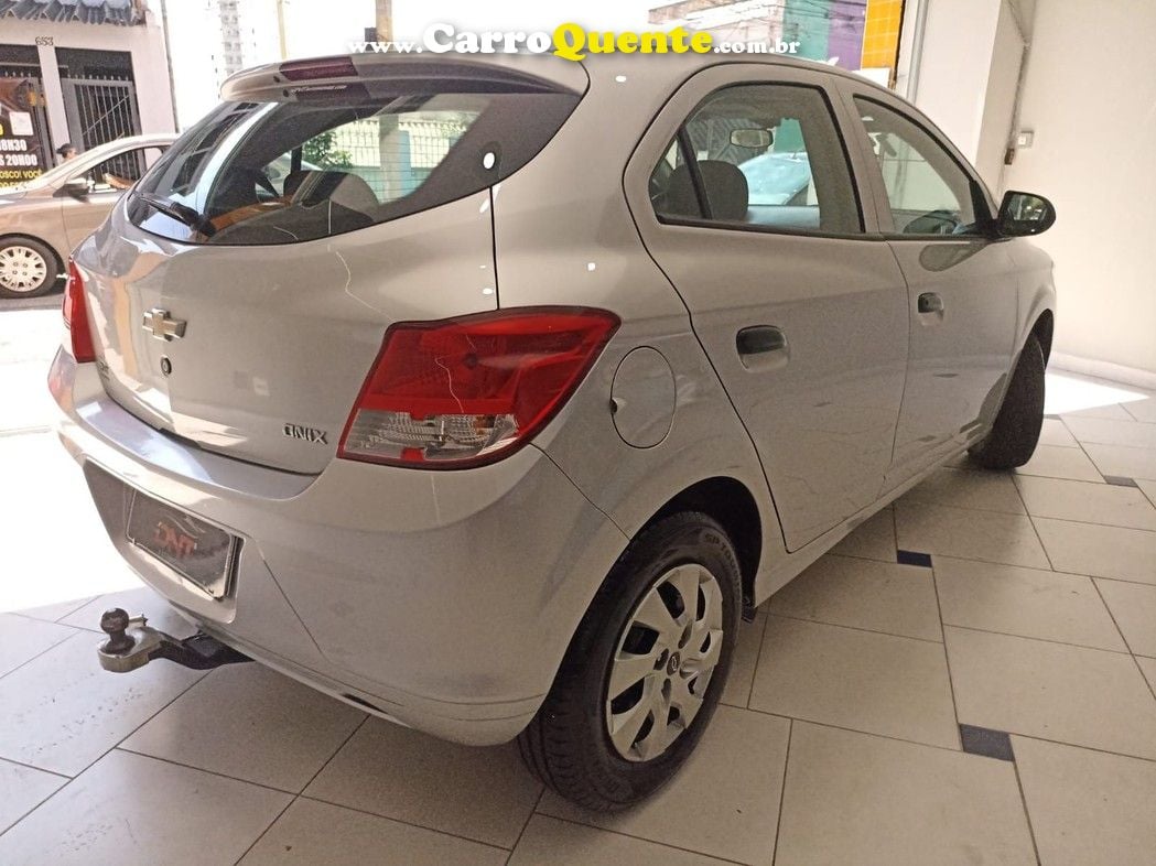 CHEVROLET ONIX 1.0 MPFI LS 8V - Loja