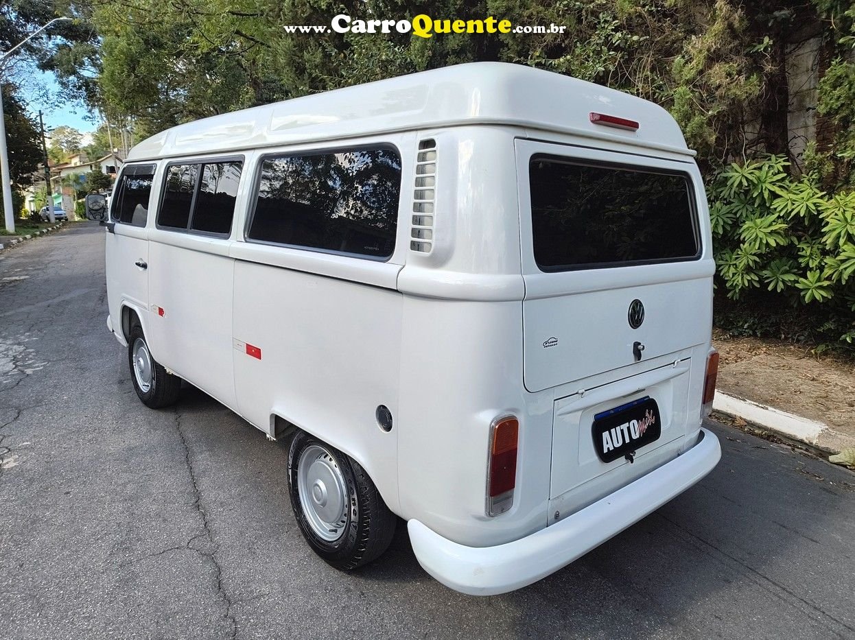 VOLKSWAGEN KOMBI 1.4 MI STD 8V - Loja