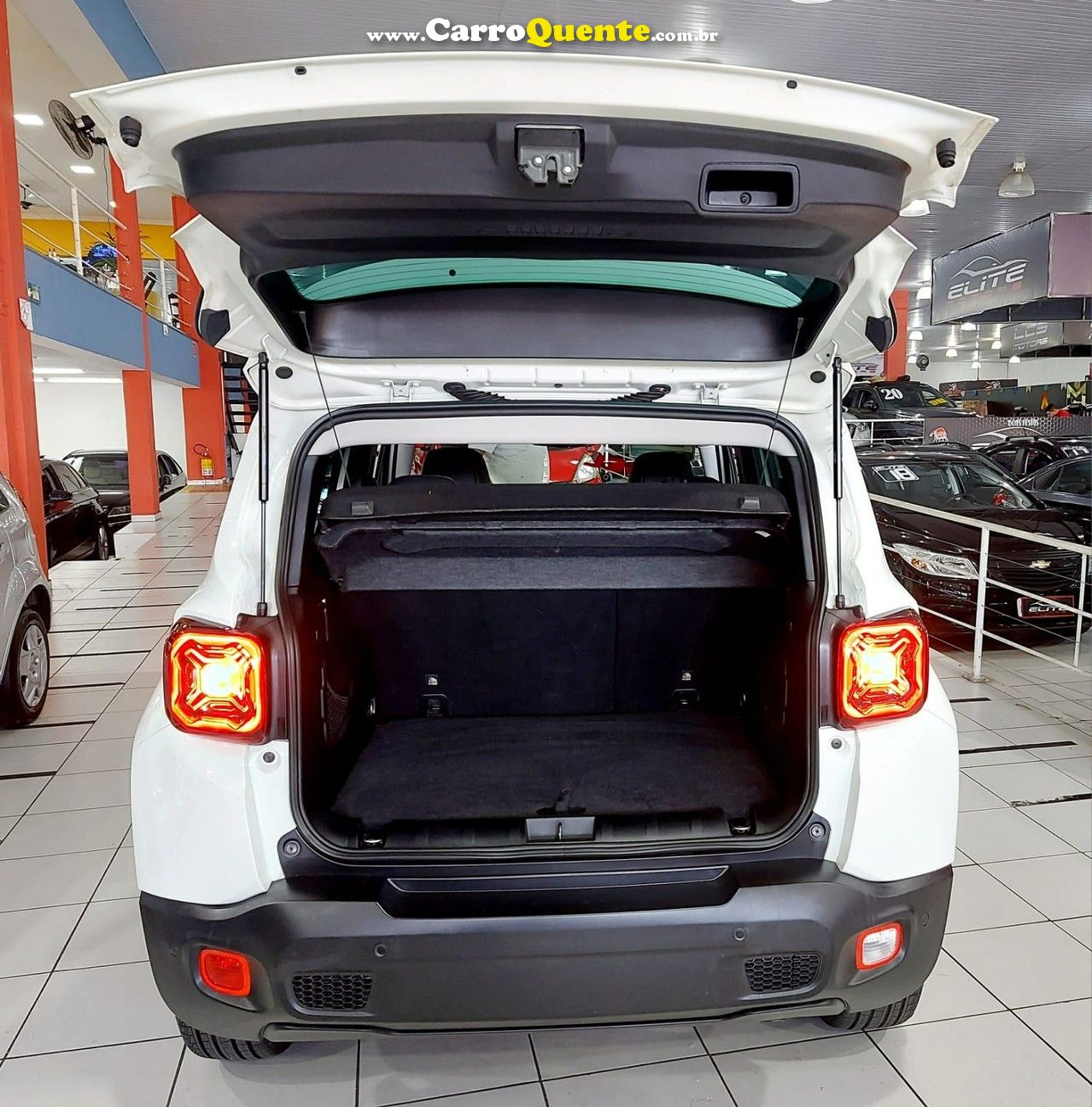 JEEP RENEGADE 1.8 16V LONGITUDE - Loja