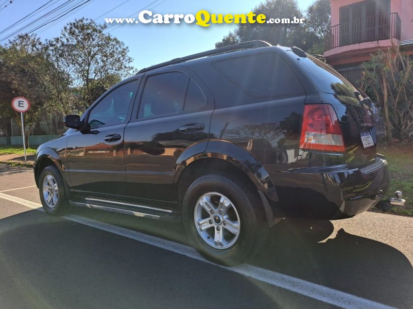 KIA SORENTO 2.5 LX 4X4 16V DIESEL 4P MANUAL - Loja