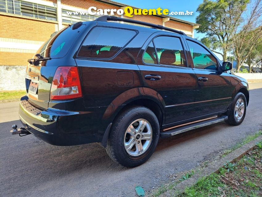 KIA SORENTO 2.5 LX 4X4 16V DIESEL 4P MANUAL - Loja