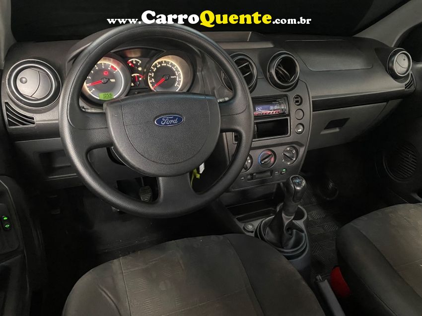 Ford FIESTA 1.6 ROCAM SE 8V FLEX 4P MANUAL - Loja