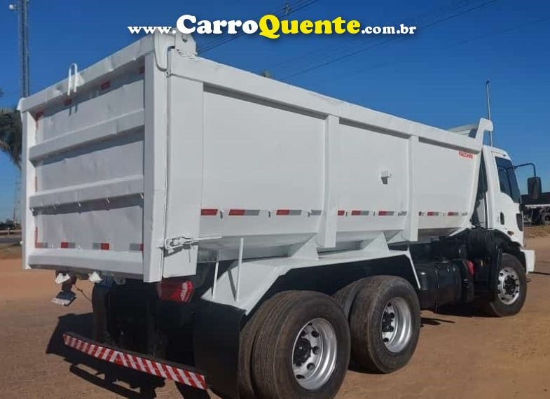 Ford Cargo 2629 CARGO 2629 E 6x4 Turbo 2p Caçamba - Loja