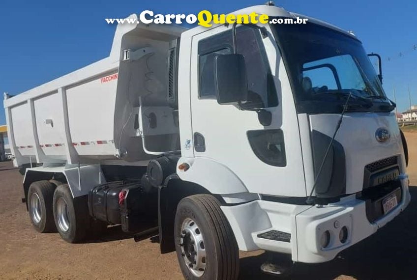 Ford Cargo 2629 CARGO 2629 E 6x4 Turbo 2p Caçamba - Loja