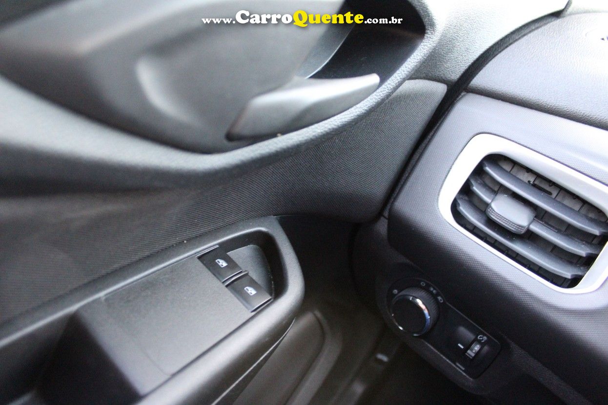 CHEVROLET ONIX 1.4 MPFI ADVANTAGE 8V - Loja