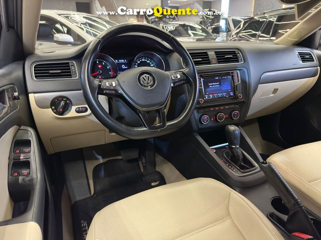 VOLKSWAGEN JETTA 1.4 16V TSI COMFORTLINE - Loja