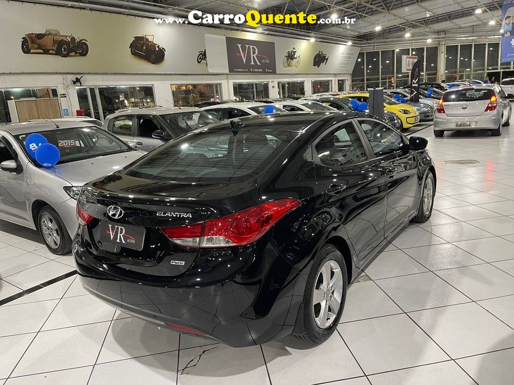 HYUNDAI ELANTRA 2.0 GLS 16V KM 82.000 BLINDADO NOVO - Loja