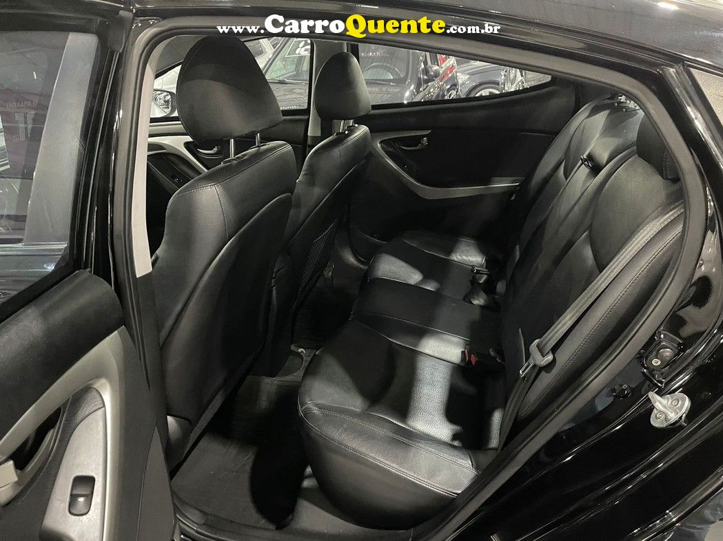 HYUNDAI ELANTRA 2.0 GLS 16V KM 82.000 BLINDADO NOVO - Loja