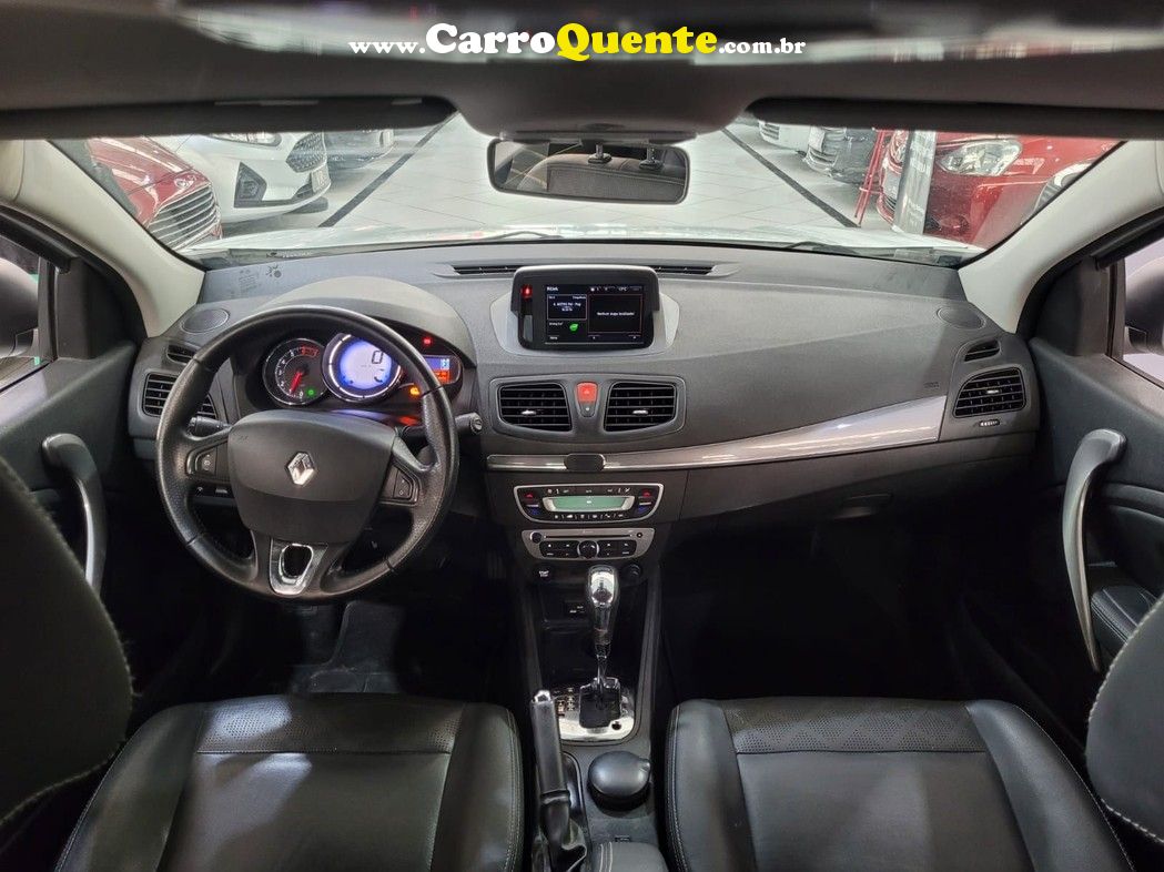 RENAULT FLUENCE 2.0 DYNAMIQUE 16V KM 82.000 NOVO - Loja