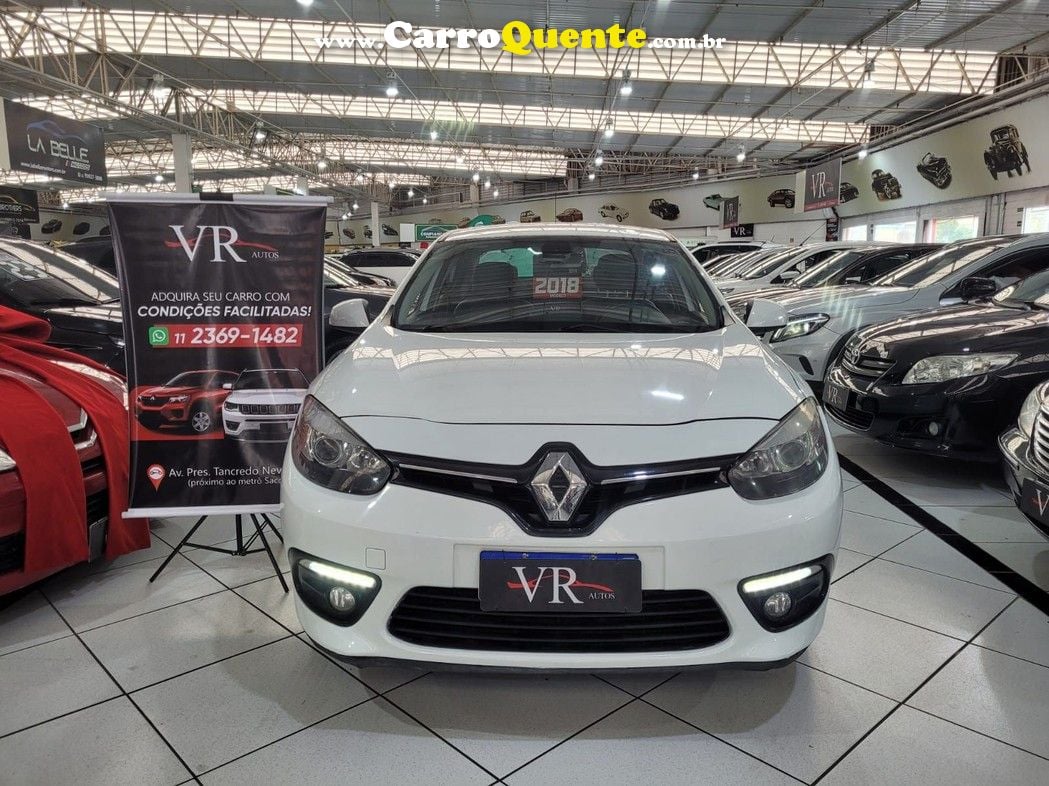 RENAULT FLUENCE 2.0 DYNAMIQUE 16V KM 82.000 NOVO - Loja