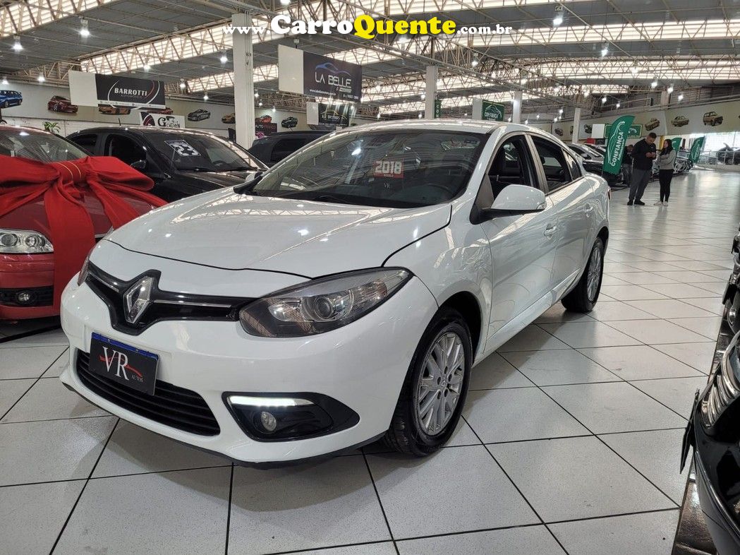 RENAULT FLUENCE 2.0 DYNAMIQUE 16V KM 82.000 NOVO - Loja